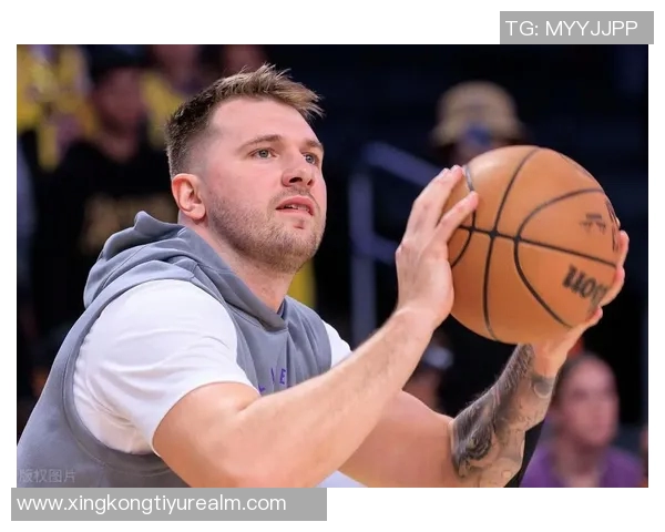 东契奇2025年球衣销量超越詹姆斯库里创历史新高引发热议