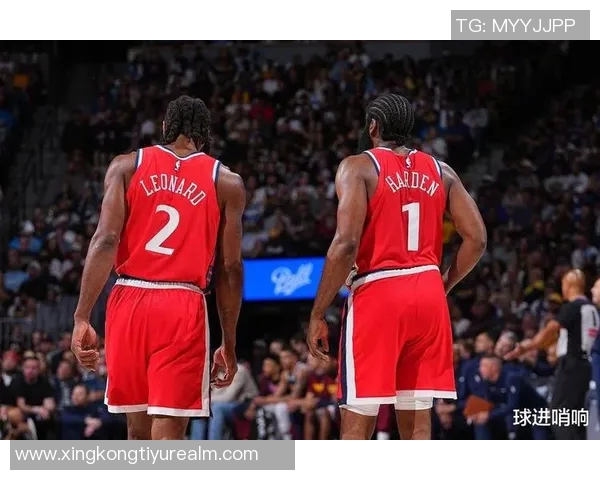 快船太阳对决先发阵容揭晓哈登比尔小卡携手出战布克狄龙迎战